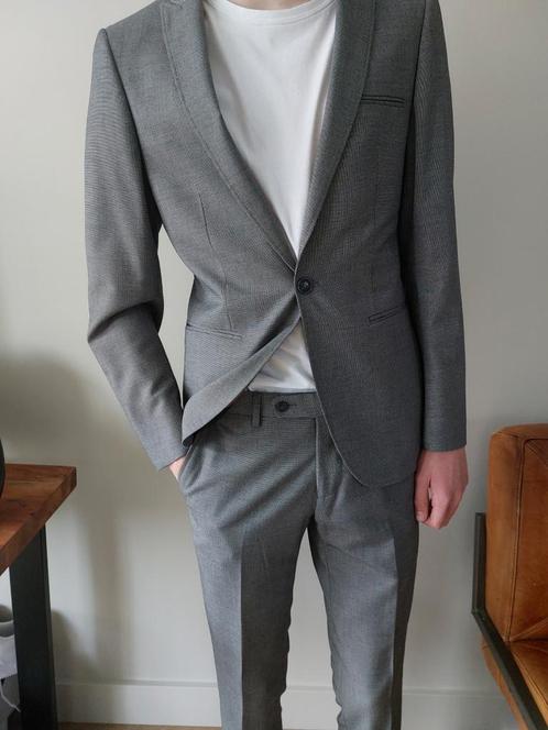 Mooi Heren/Jongens/Pak/kostum/blazer Runway mt46 zwart/grijs, Kleding | Heren, Kostuums en Colberts, Zo goed als nieuw, Maat 46 (S) of kleiner