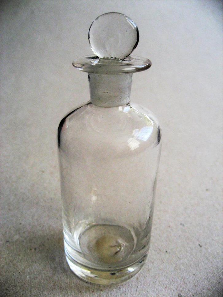 Handgemaakt glazen apothekersflesje 19e eeuw, Antiek en Kunst, Curiosa en Brocante, Ophalen of Verzenden