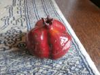 Decoratie granaatappel rood steen stenen appel 8 cm hoog, Ophalen of Verzenden, Zo goed als nieuw