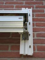 GEZOCHT  MUURBEUGEL., Doe-het-zelf en Verbouw, Rolluiken, Gebruikt, Minder dan 100 cm, Wit, Ophalen of Verzenden