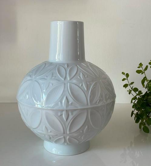 Schirnding Op Art bolle buik vaas, Huis en Inrichting, Woonaccessoires | Vazen, Zo goed als nieuw, Wit, Minder dan 50 cm, Aardewerk of Porselein