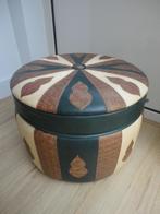 Vintage poef c.q. naaibox leer omkleed in oosters motief, Minder dan 50 cm, Rond, Gebruikt, Minder dan 50 cm