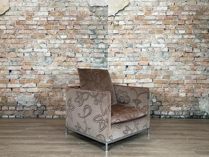 B&B Italia George fauteuil bruin bij TheReSales, Huis en Inrichting, Fauteuils, Zo goed als nieuw, Metaal, Stof, 50 tot 75 cm