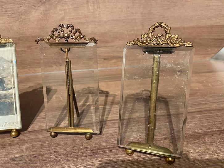 Antieke Fotolijstjes met bolpoten / klemlijst, Antiek en Kunst, Antiek | Woonaccessoires, Ophalen of Verzenden