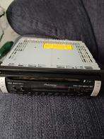 AUTORADIO PIONEER DEH 2820MP. Zgan, Ophalen of Verzenden, Zo goed als nieuw