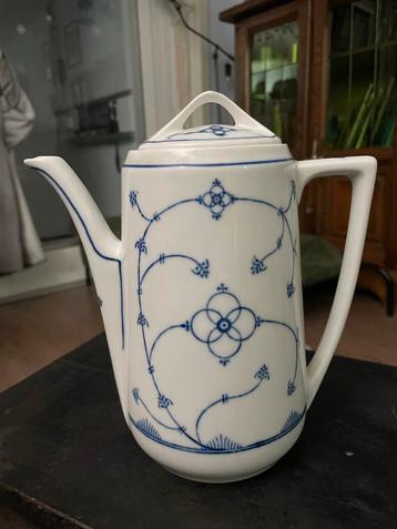 Jäger Eisenberg Blau Saks Theeservies beschikbaar voor biedingen