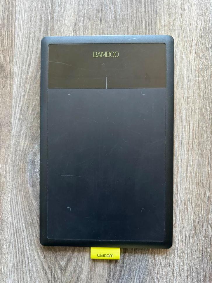 Wacom Bamboo Pen tablet zonder pen en kabel, Computers en Software, Tekentablets, Zo goed als nieuw, Bedraad, Multi-touch, Verzenden