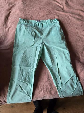 Mint groene dames zomerbroek beschikbaar voor biedingen