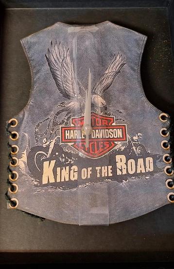 Harley davidson klok beschikbaar voor biedingen