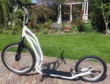 autoped Yedoo Mezeq 5 voor vanaf 14 jaar beschikbaar voor biedingen