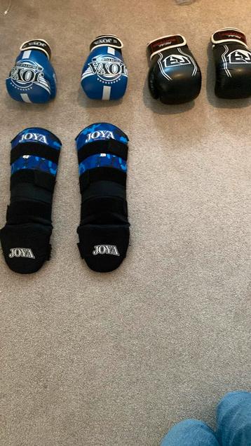 Kickbox set voor kinderen en volwassenen beschikbaar voor biedingen