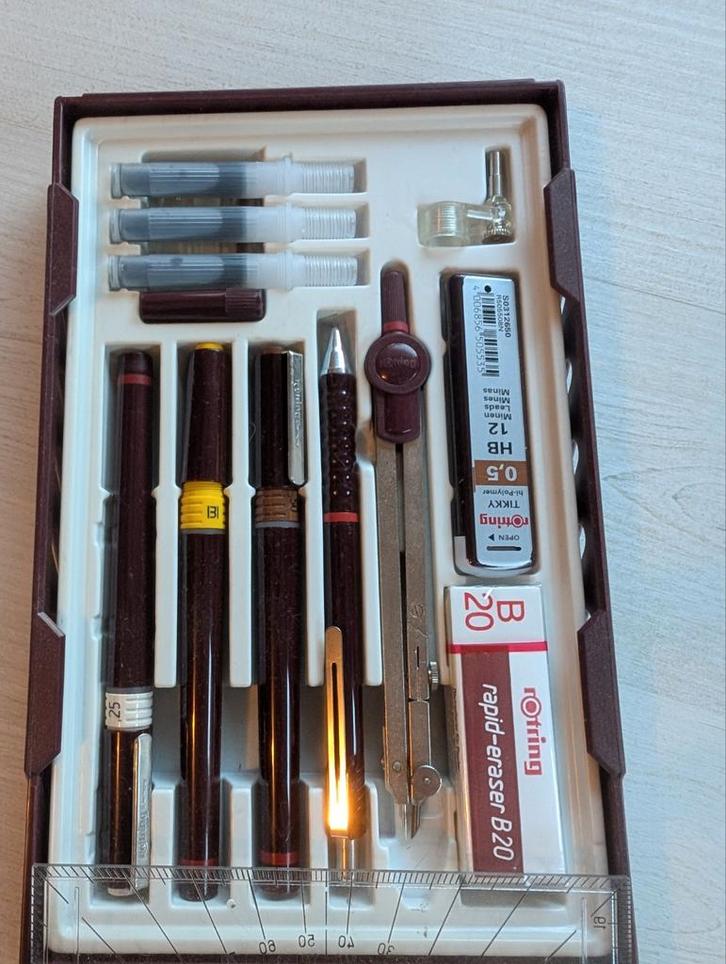 Rotring Tekenset Compleet, Antiek en Kunst, Antiek | Gereedschap en Instrumenten, Ophalen of Verzenden