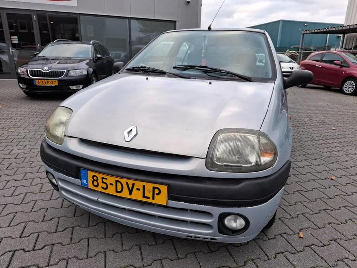Renault Clio 1.4 RN MAX STUURBEKRACHTIGING/EL. RAMEN!, Auto's, Renault, Bedrijf, Te koop, Clio, ABS, Airbags, Centrale vergrendeling