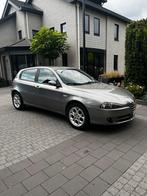 Alfa Romeo 147 1.6 T.spark 16V 77KW 5DR 2008 Grijs, Voorwielaandrijving, 4 cilinders, 400 kg, Handgeschakeld