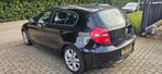 BMW 1-serie 116i, Auto's, 4 cilinders, 4 stoelen, Zwart, Grijs