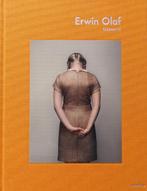 Erwin Olaf - Aperture 2, Boeken, Kunst en Cultuur | Fotografie en Design, Nieuw, Fotografen, Ophalen of Verzenden
