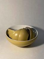 Vintage uitverkoop - Gele pindaset, Ophalen of Verzenden, Zo goed als nieuw, Keramiek, Overige stijlen
