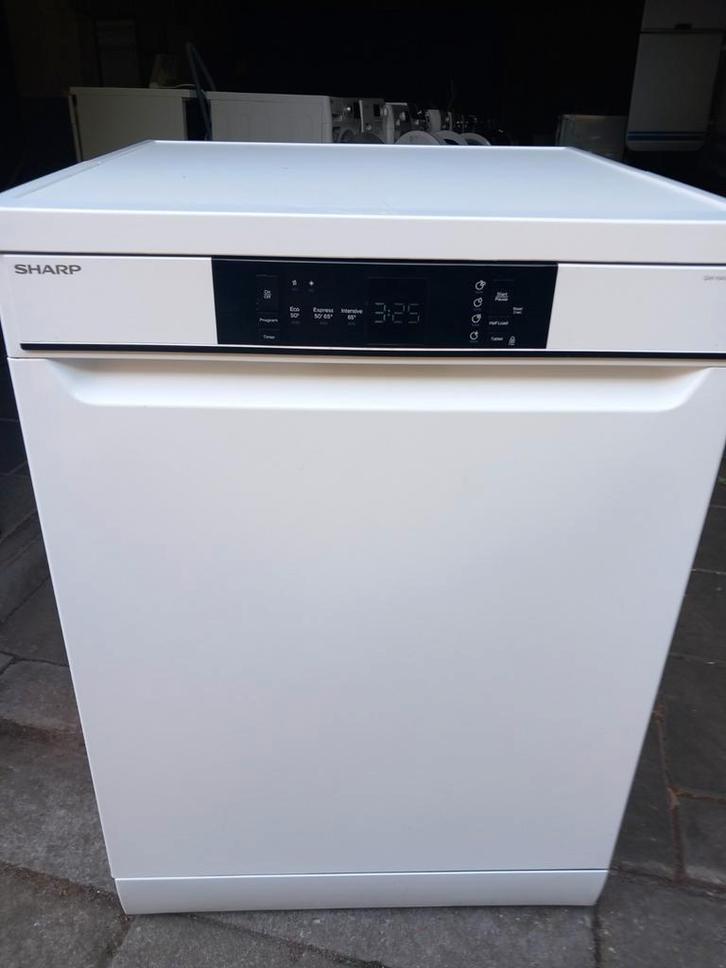 Vaatwasser Sharp, Witgoed en Apparatuur, Vaatwasmachines, Zo goed als nieuw, Vrijstaand, 85 tot 90 cm, 60 cm of meer, 10 tot 14 liter