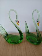 Twee zwaantjes - Glazen beeldjes, Ophalen