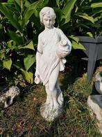 Tuinbeeld. Beton. Vrouw met de kruik. Landelijk, Tuin en Terras, Ophalen, ., Zo goed als nieuw, .