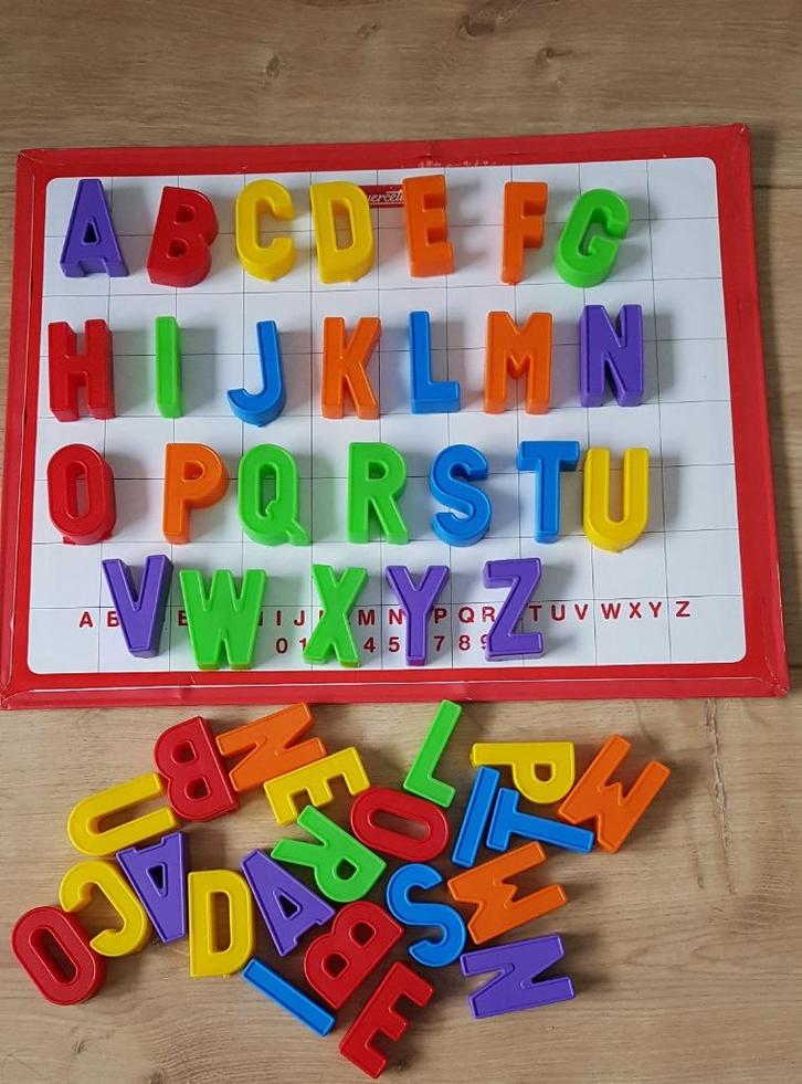 Quercetti ABC Magneetbord., Kinderen en Baby's, Speelgoed | Educatief en Creatief, Gebruikt, Taal en Lezen, Ontdekken, Ophalen of Verzenden