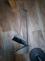 Veger en blik met steel, Ophalen of Verzenden, Bezem of Borstel