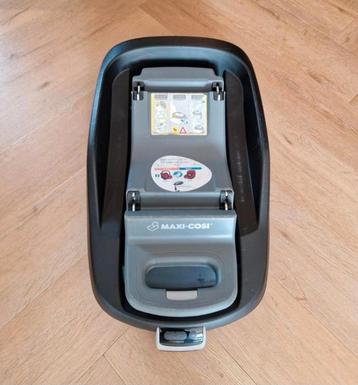 Maxi-Cosi FamilyFix Isofix Base beschikbaar voor biedingen