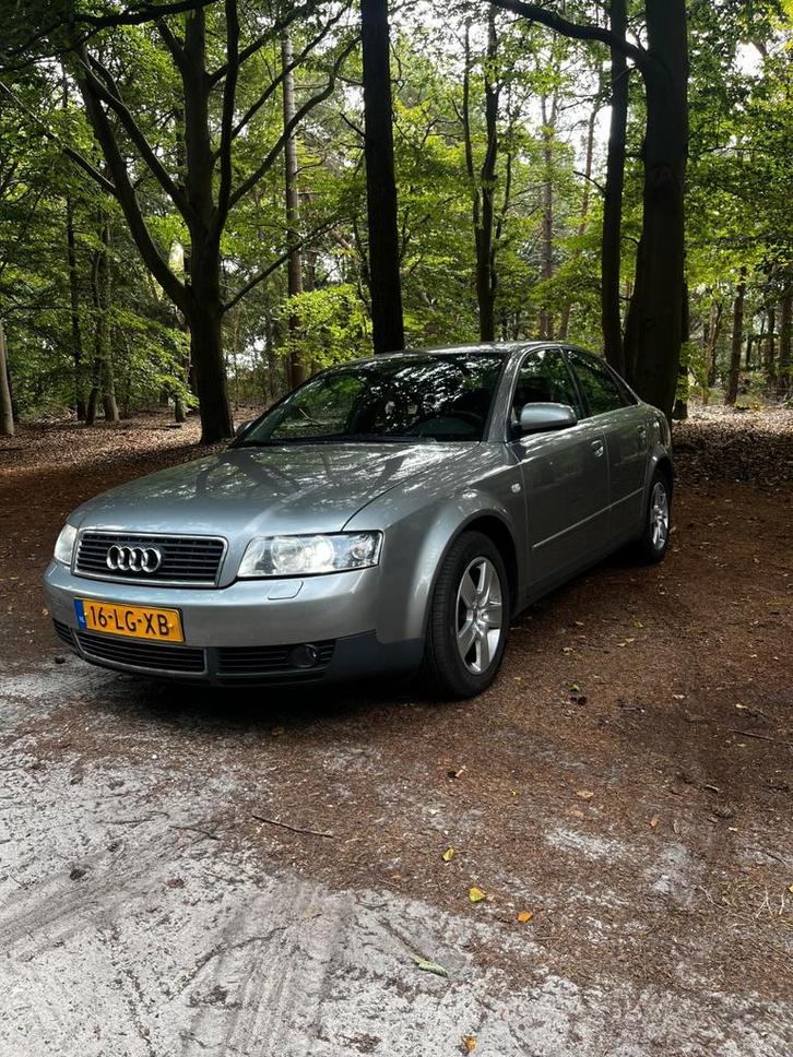 Audi A4 2.4 V6 125KW AUT 2003 Grijs, Auto's, Audi, Particulier, A4, Benzine, E, Sedan, Automaat, Origineel Nederlands, Zilver of Grijs