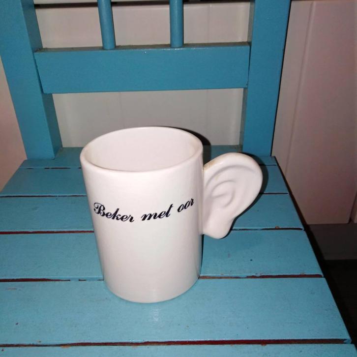 Grappige beker met OOR, Huis en Inrichting, Keuken | Servies, Gebruikt, Glas of Glazen, Overige stijlen, Aardewerk, Ophalen