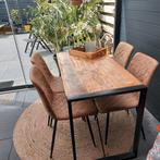 mangohout, met 4 cognackleurige stoelen. in gebruikte staat., Huis en Inrichting, Tafels | Eettafels, 50 tot 100 cm, 100 tot 150 cm
