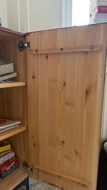 ivar ikea gebeitst met zwarte poten - afbeelding 2