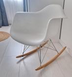 Replica Eames kuip stoel / voeding stoel/ schommelstoel, Ophalen of Verzenden, Zo goed als nieuw, Wit, Eén
