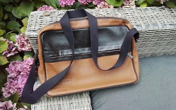 Laptoptas,  Ted Baker. beschikbaar voor biedingen