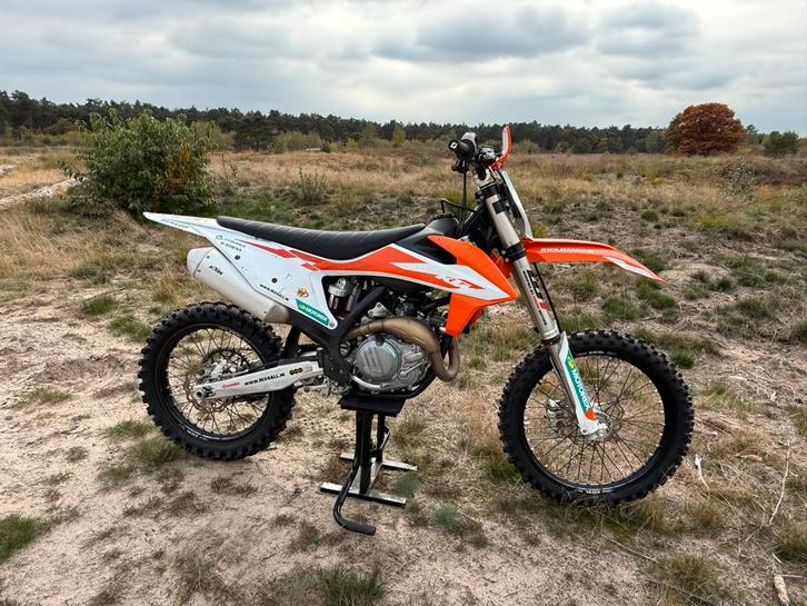 KTM 450 SXF 2020 25 uur - Nieuwstaat!, Motoren, Motoren | KTM, Bedrijf, Crossmotor, 1 cilinder, Sportuitlaat, Traction Control