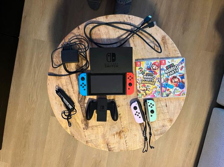 Nintendo Switch (2023) + 256GB SD + 2 Games + Extra's, Spelcomputers en Games, Games | Nintendo Switch, Zo goed als nieuw, Overige genres