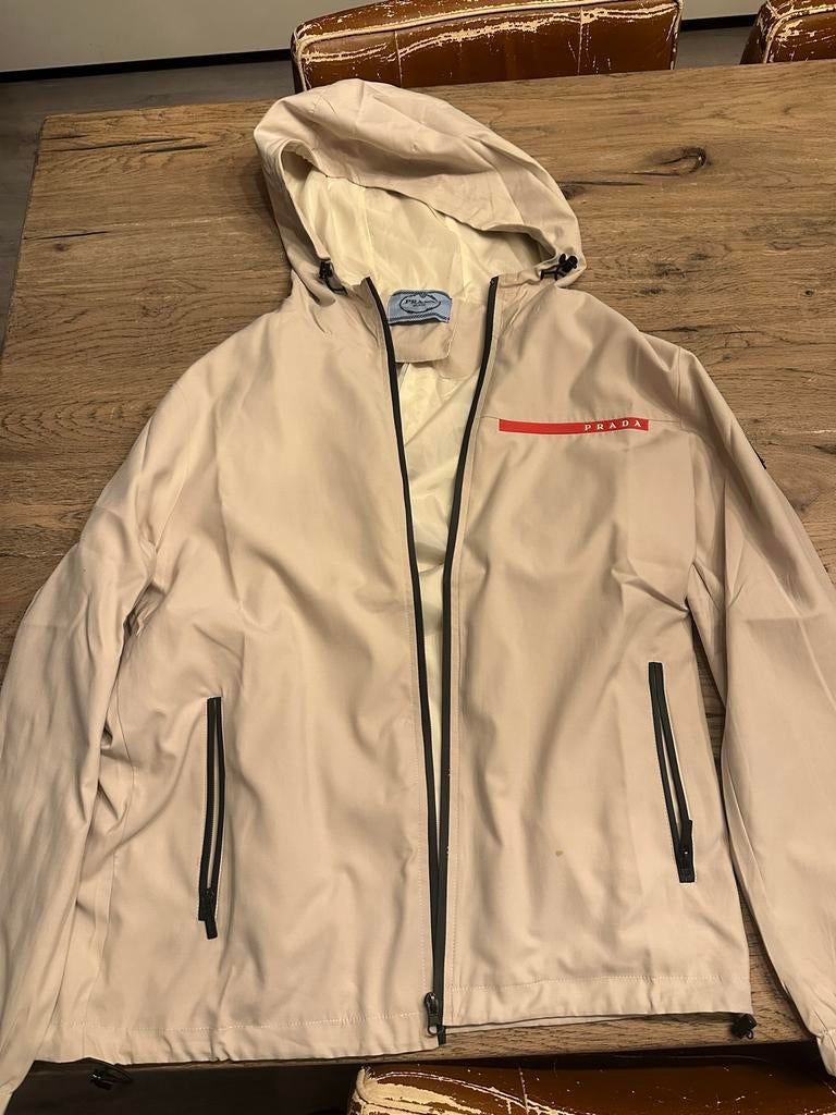 Prada Jas - Stijlvol en Comfortabel, Ophalen of Verzenden, Zo goed als nieuw, Maat 48/50 (M), Beige
