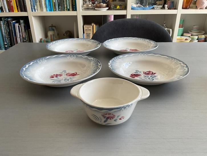 4x soepbord en 1x soepkom Digoin Sarreguemines Juliette, Antiek en Kunst, Antiek | Servies los, Ophalen of Verzenden
