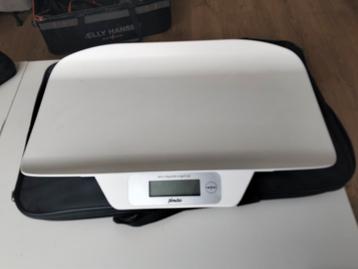 Babyweegschaal Alecto met tas beschikbaar voor biedingen