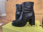Ankle-boots Fly London, Zwart, Ophalen of Verzenden, Zo goed als nieuw, Schoenen met hoge hakken