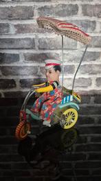 Oude blikken driewieler met parasol, Ophalen of Verzenden