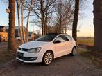 Volkswagen Polo 1.2 TSI 105 PK Xenon/Pano/velgen/stoelverwm, Voorwielaandrijving, Zwart, 4 cilinders, 1198 cc