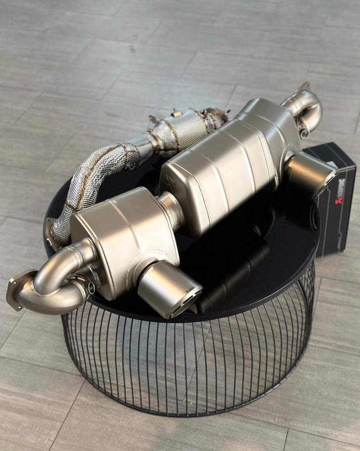 Akrapovic Slip-On Line uitlaat - Porsche Cayman GT4RS 718, Auto diversen, Tuning en Styling, Ophalen of Verzenden