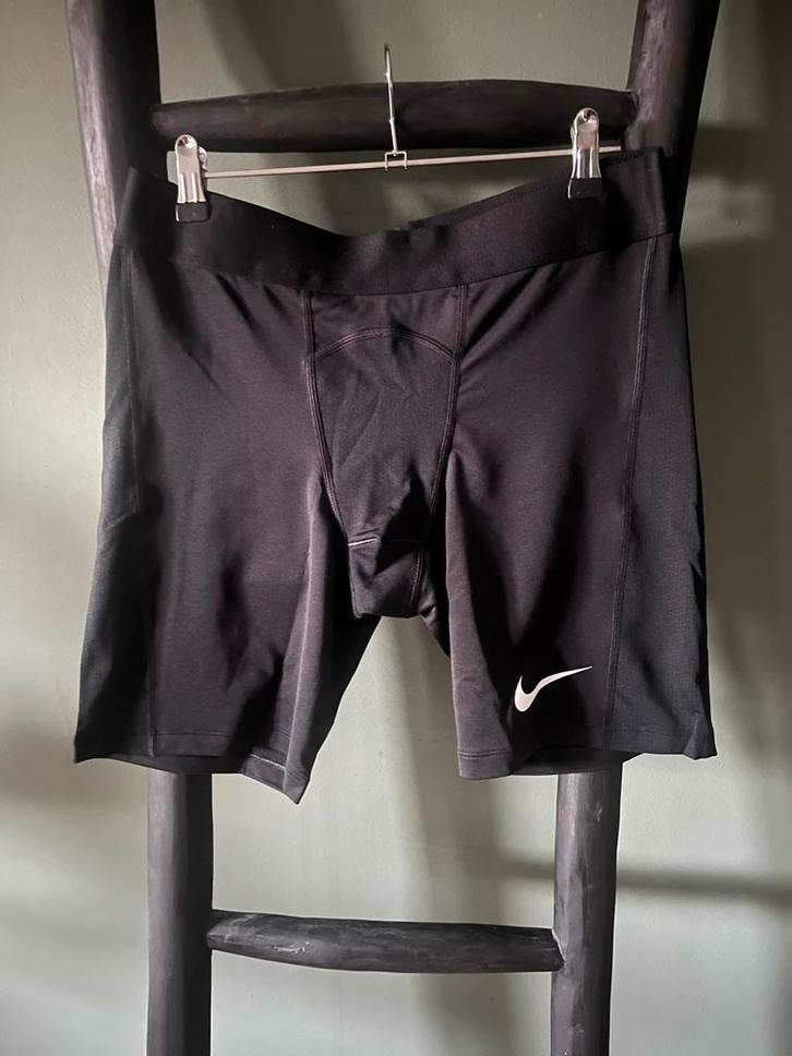 Zwart Nike slidingsbroekje XL dri fit sportkleding shorts, Kleding | Heren, Sportkleding, Nieuw, Algemeen, Maat 56/58 (XL), Zwart