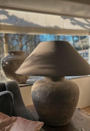 Grote oude Chinese kruik lamp incl Brynxz kap sober sleets beschikbaar voor biedingen