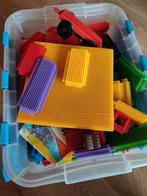 Bristle blocks, britsle blokken, noppen, Kinderen en Baby's, Speelgoed | Bouwstenen, Ophalen of Verzenden, Zo goed als nieuw