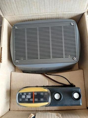 Vintage autoradio Era 2000 met originele doos.  beschikbaar voor biedingen
