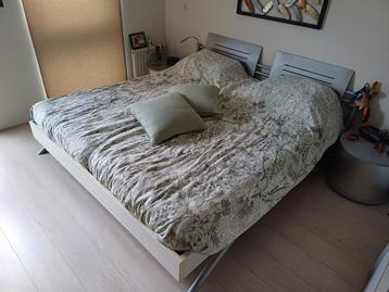 2 persoons bed gratis af te halen