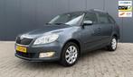 Skoda Fabia Combi 1.2 TSI Sprint Pro Airco Cruise Pano Navi, Euro 5, Stof, Gebruikt, Zwart