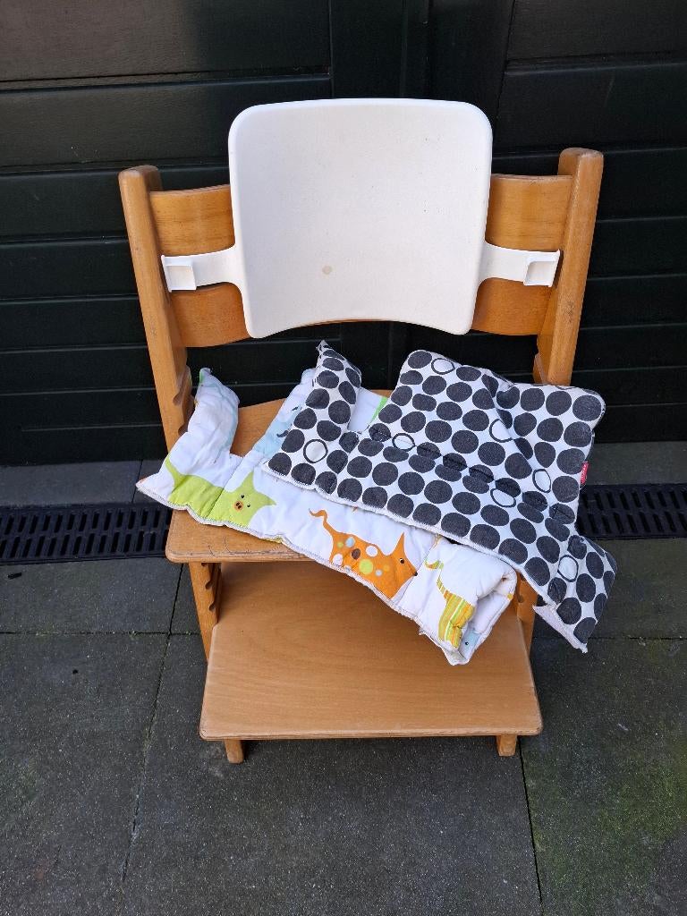 Stokke tripp trapp kinderstoel met rug leuning en, Ophalen, Zo goed als nieuw, Meegroeistoel, Stoelverkleiner