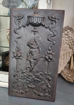 Franse gietijzeren plaquette met engel mooi gedecoreerd, Ophalen of Verzenden, Zo goed als nieuw, Vrijstaande haard, Houthaard